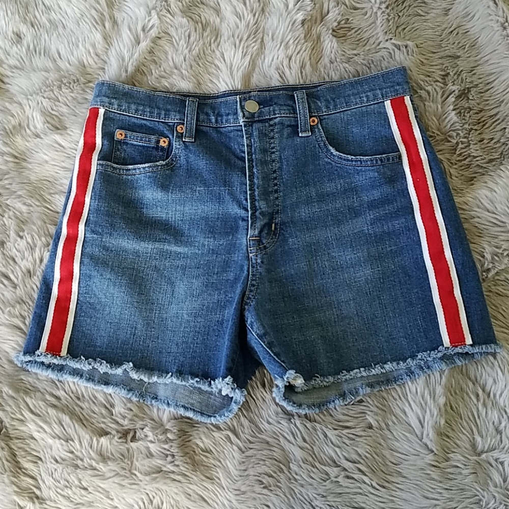 Gap denim shorts.